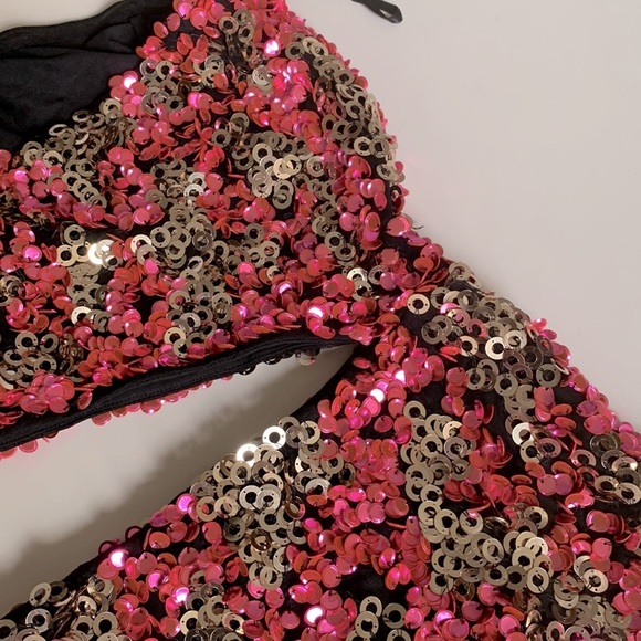 REVOLVE h:ours Sybila Mini Dress in Fuchsia & Gold - Picture 7 of 7